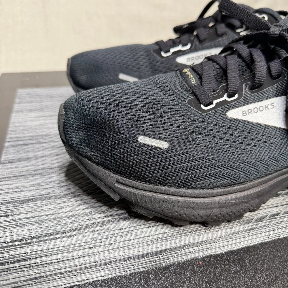 Brooks Ghost 14 GTX Shoes - Women's 10 - Black Running 1203551B066 Waterproof